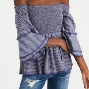 American Eagle‎ Outfitters smocked bell sleeve top size XS